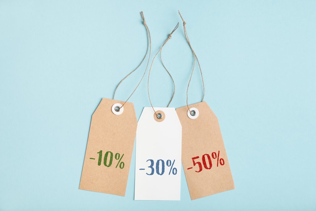 Insurance discounts and savings illustration showing ways to lower insurance premiums